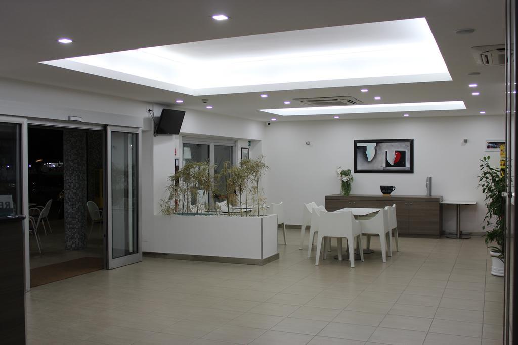 Hotel Poseidon Corigliano Calabro Exterior photo