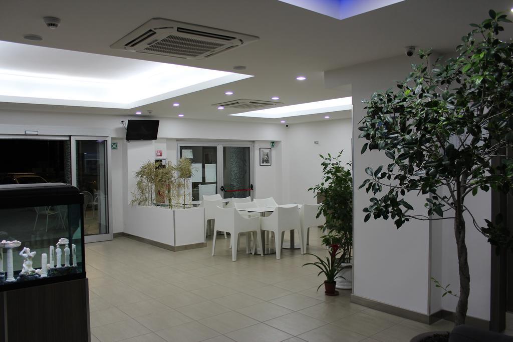 Hotel Poseidon Corigliano Calabro Exterior photo